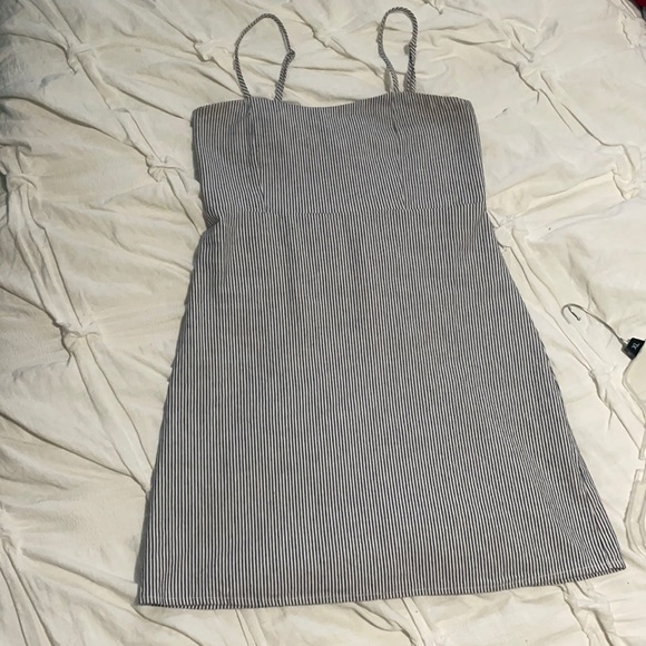 Brandy Melville Stripped Dress - Picture 2 of 4